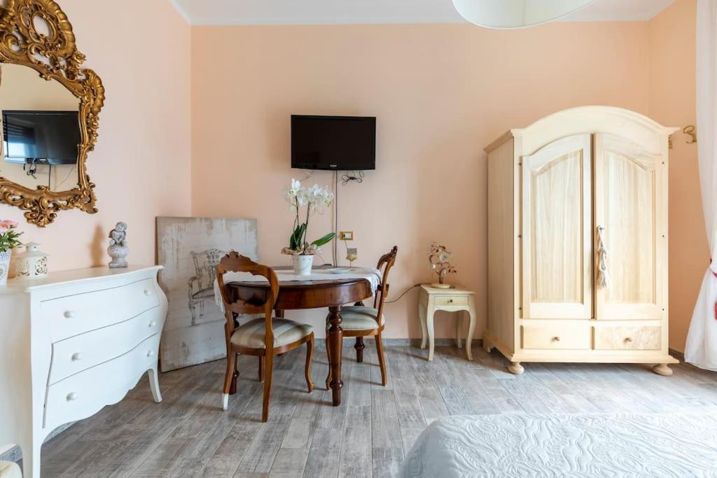 Annali Casa Vacanze - Shabby Style Nella Natura La Spezia Exterior photo